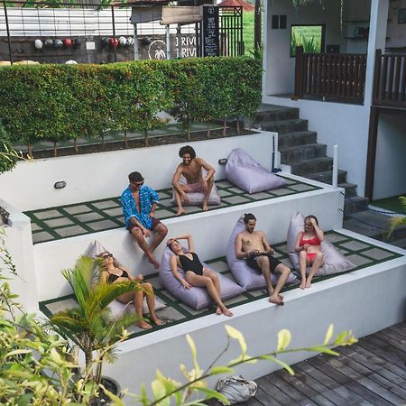 The Farm Hostel Canggu Buitenkant foto
