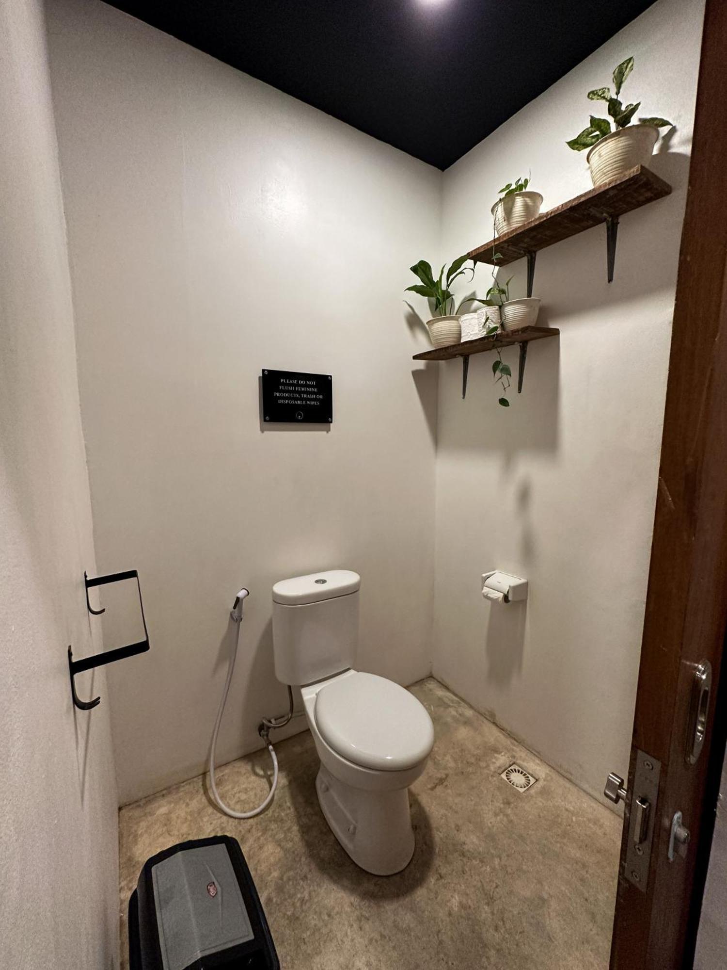The Farm Hostel Canggu Buitenkant foto